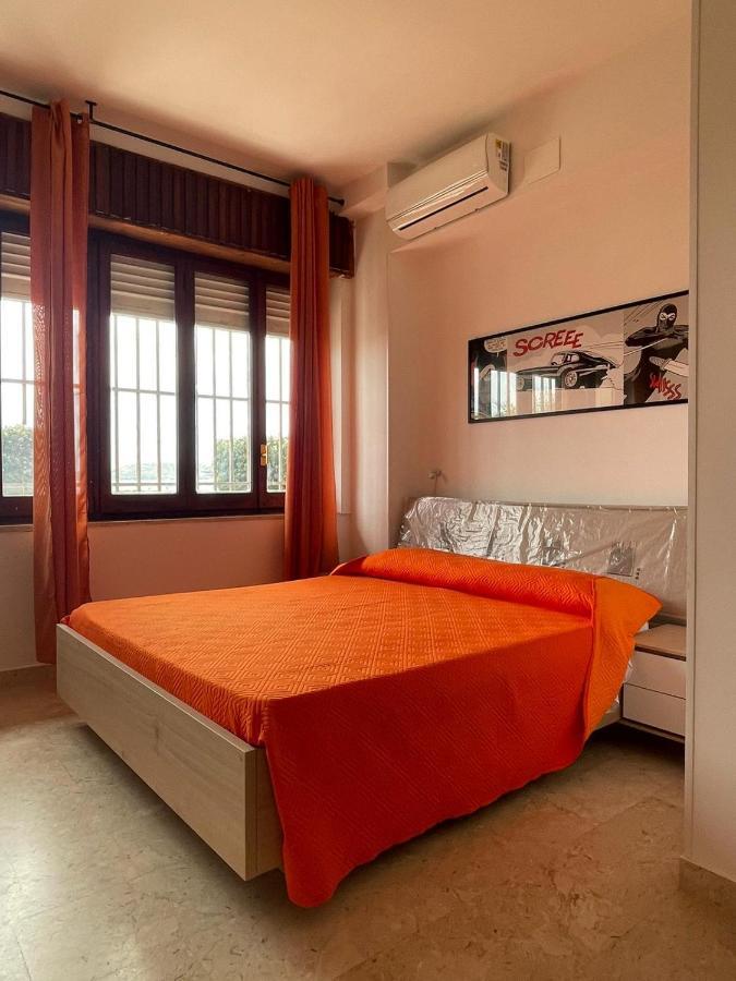 La Finestra Sul Mare B&B Кротоне Екстер'єр фото